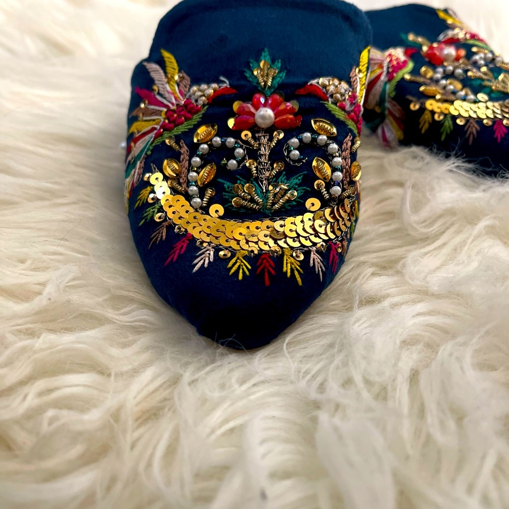 Pakistani Luxury Khussa